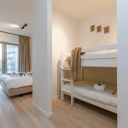Stylish With Free Parking In דירה *